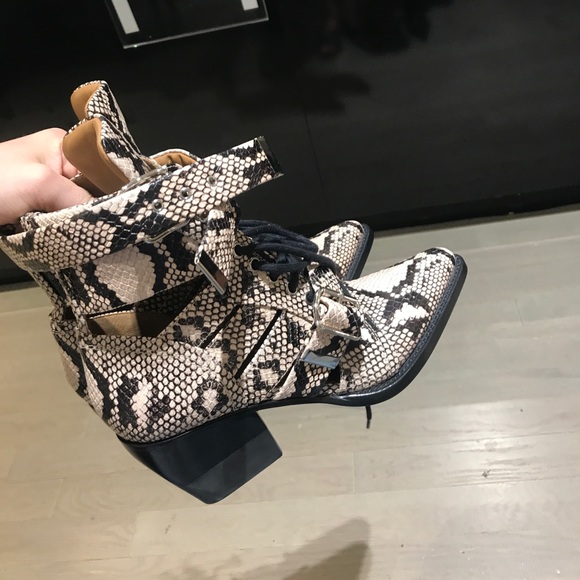 Chloe Rylee boot - Picture 2 of 4